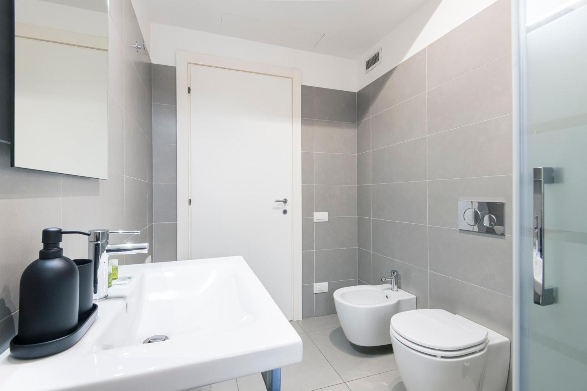 Luxury Apt In Moscova Милан Экстерьер фото